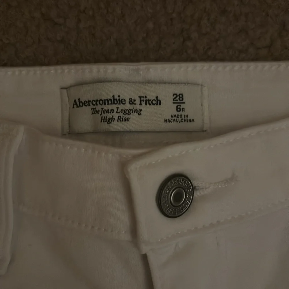High Rise Jegging - Picture 12 of 14